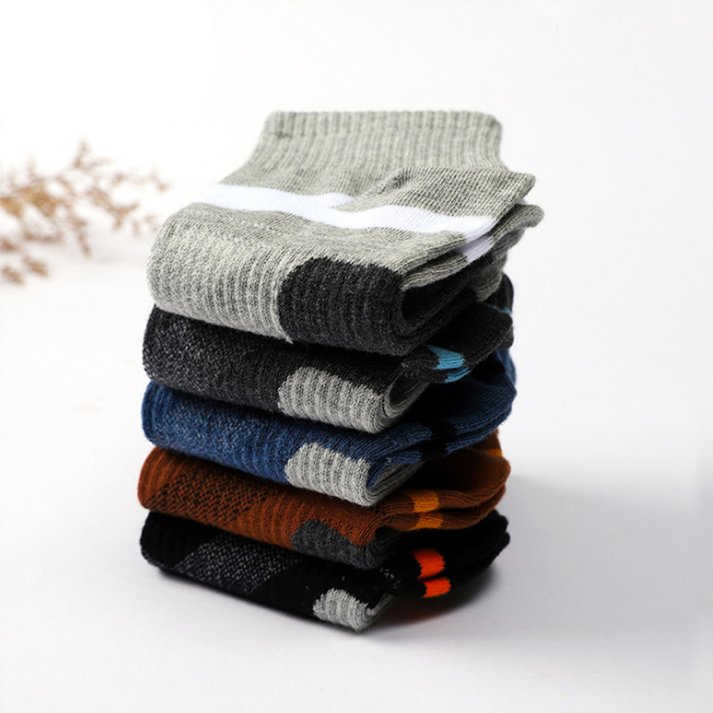 3/5 Pares de Meias Esportivas  - Sports Socks avaliação e preço